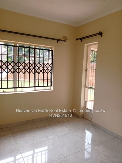 Neat 3 bedroomed house to let  (Sole Mandate)