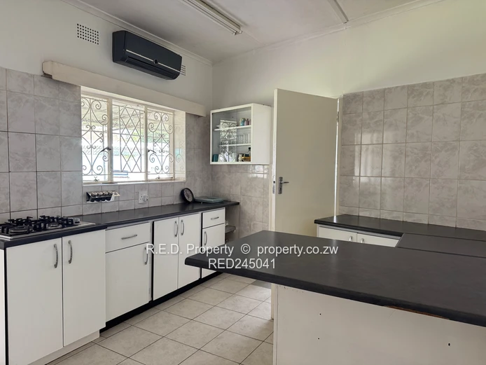 Versatile Property In Famona!