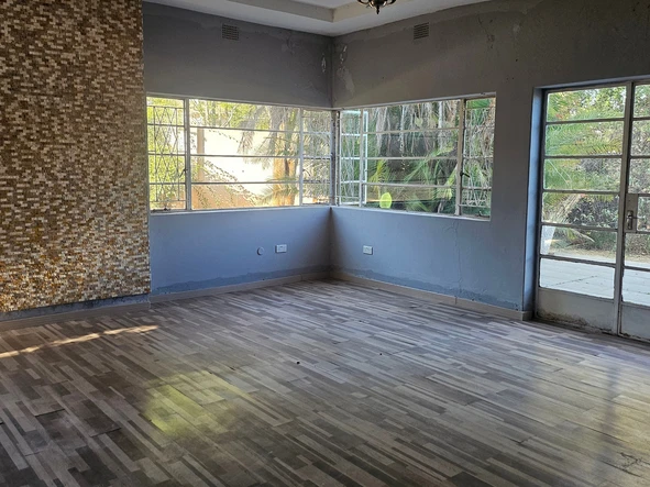 7 Bedroom House
