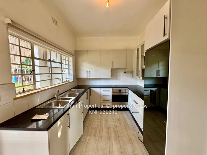 3 Bedroomed Fully Furnished Apartment for Rent!