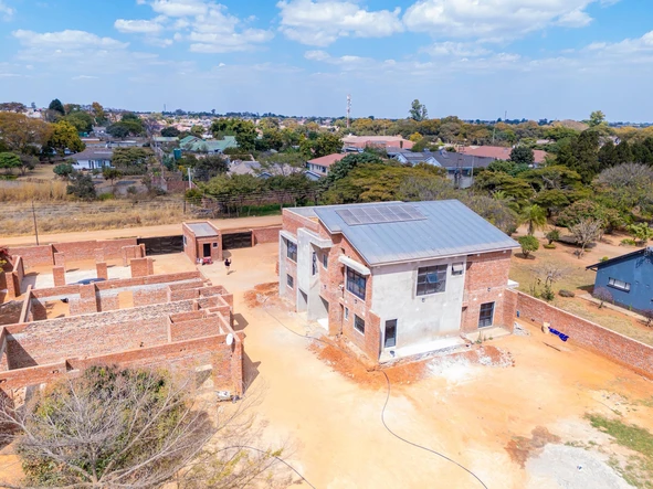 3 Bedroom Flat & Apartment