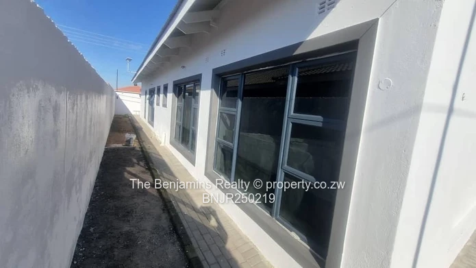 Neat Mabvazuva House