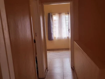 3 Bedroom Flat & Apartment