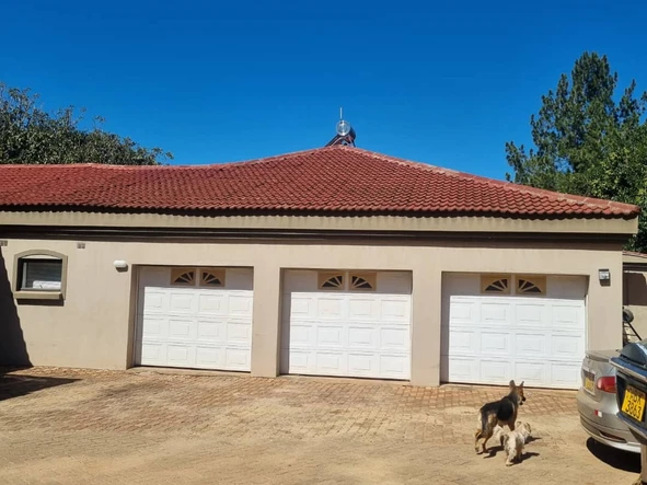 9 Bedroom House