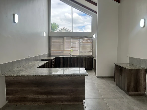 3 Bedroom Garden Flat