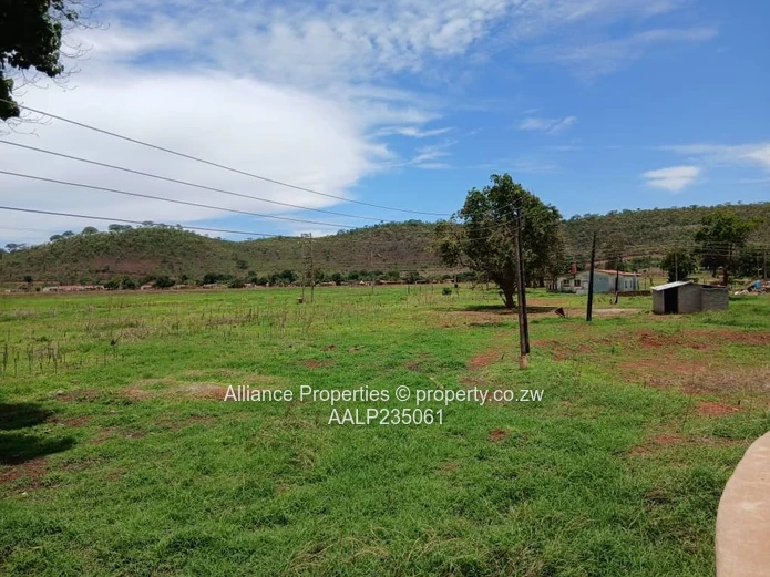 PRIME AGRO-INDUSTRIAL PLOT: 10.2 HA Main Road Frontage Plot Between Harare & Norton