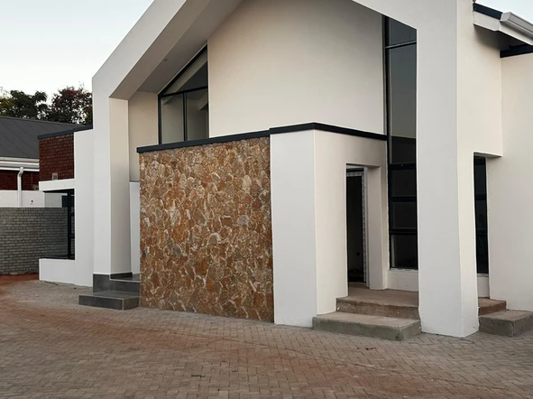 3 Bedroom Garden Flat