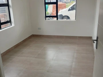 3 Bedroom Flat & Apartment