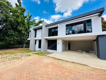 4 Bedroom Townhouse Complex