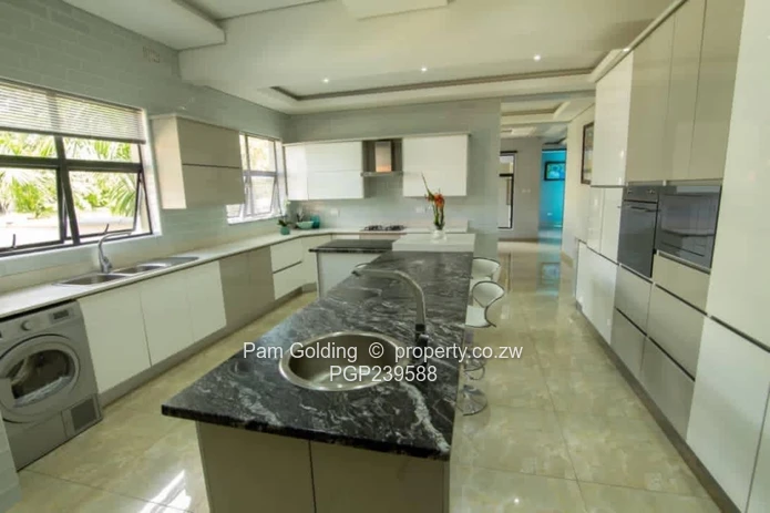 Elegant Family Home In Borrowdale Brooke