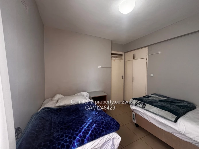 Newbury Avenues: Fully Furnished 2-Bed Flat with Borehole