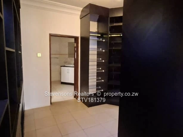 6-Bedroom Luxurious Rental in Shawasha Hills, Harare with Pool & Borehole!