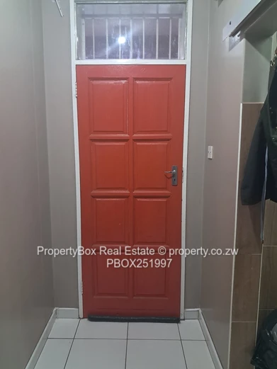Eastview Gardens, 2 bed apartment in first floor (Bubi Block) for sale! 