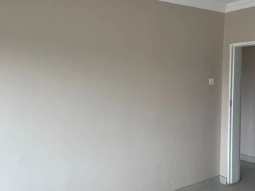 3 Bedroom Flat & Apartment