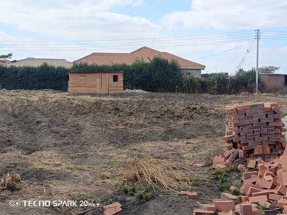 Stands & Residential Land