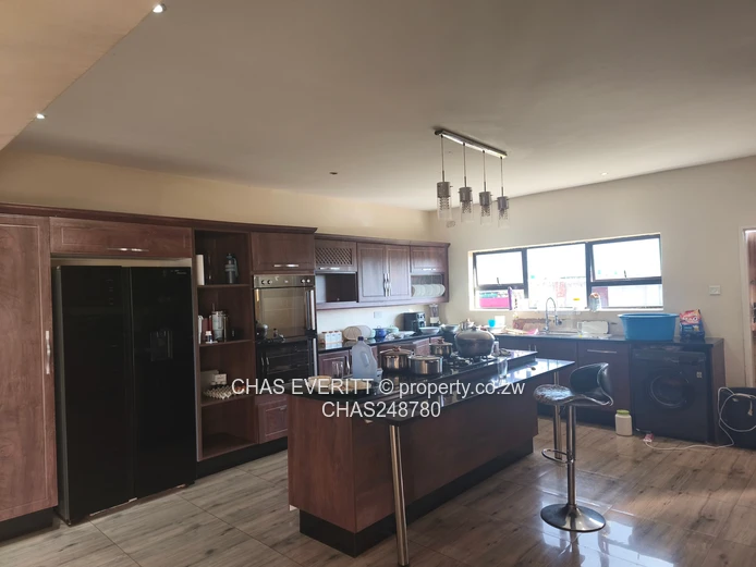 4 Bedroom House in Sandton (Sole Mandate)