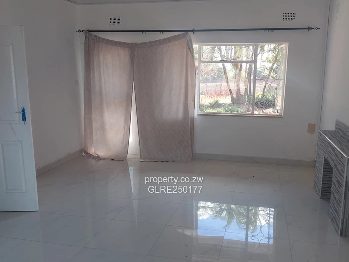 Single-Storey 10-Bed Mount Pleasant Bungalow w/ Pool