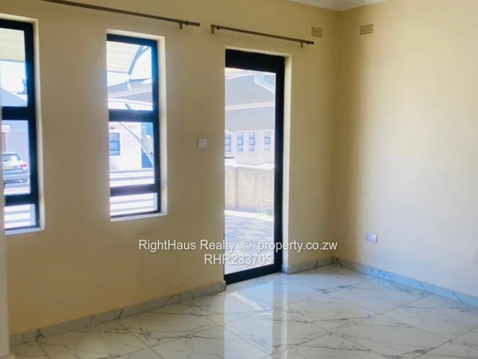 luxury 3 bedroom home in Greendale Peakwood