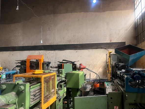 Warehouse & Factory