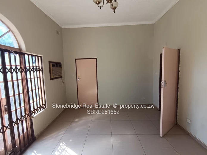 Suburbs Commercial Property to rent