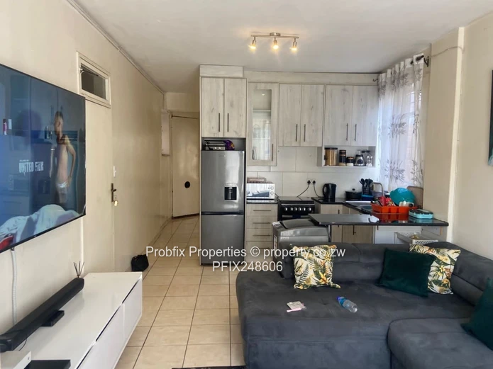 Harare Avenues- Neat 1 bed flat to rent
