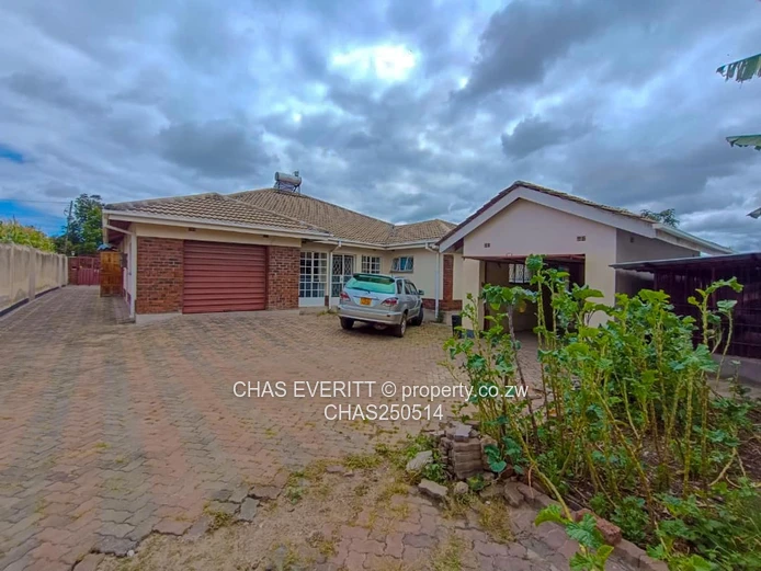 Zimre Park 4 Bedroomed House For Sale