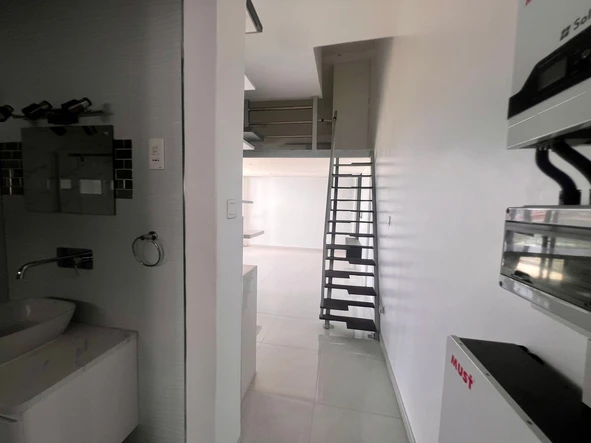 Flat & Apartment