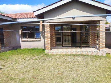 3 Bedroomed Townhouse in Burnside For Rental