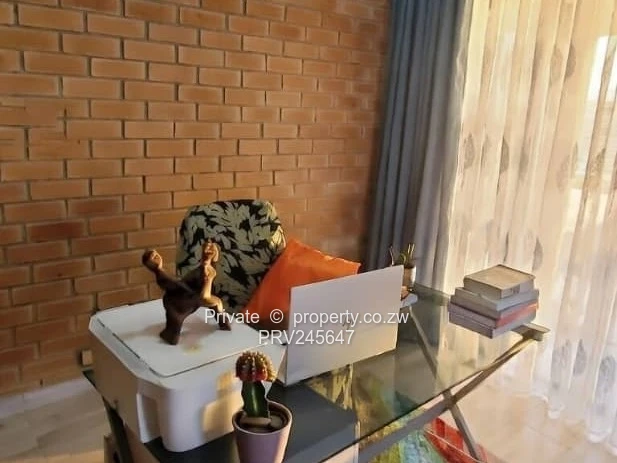 Modern 4-bed turnkey home on large 1,150m² stand near Sunway City. Full solar, borehole, jacuzzi, el (Sole Mandate)