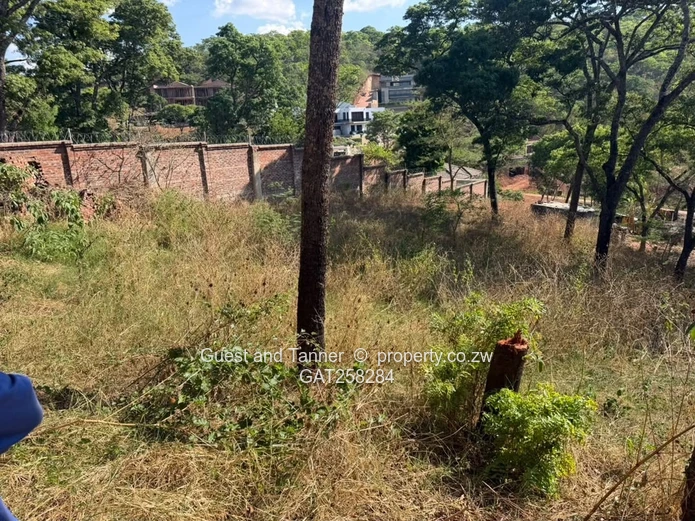 Vacant 2,500 m² Panhandle Stand for Sale in Glen Lorne, Harare 