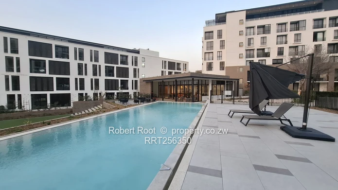 Modern, Stylish1 Bed Apartment in Rosebank (Sole Mandate)