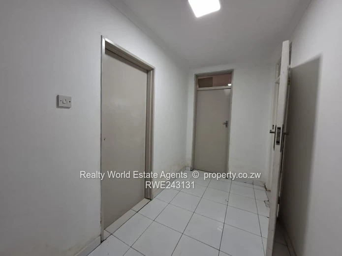 Bluff Hill Pamvura Sunset Mews-Townhouse for Sale (Sole Mandate)