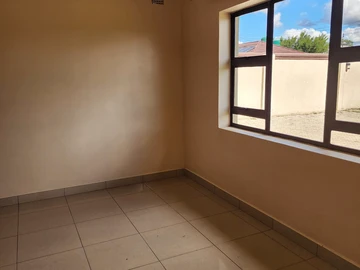 6 Bedroom House