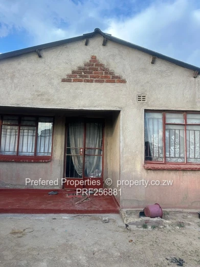 Affordable 3-Bed Home in Zengeza — 200sqm, Good ZESA (Sole Mandate)