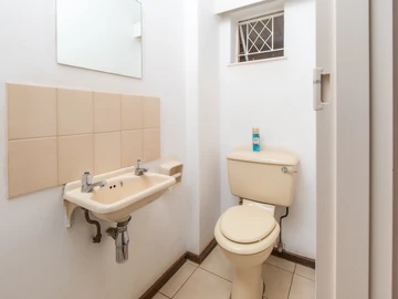 3 Bedroom Garden Flat