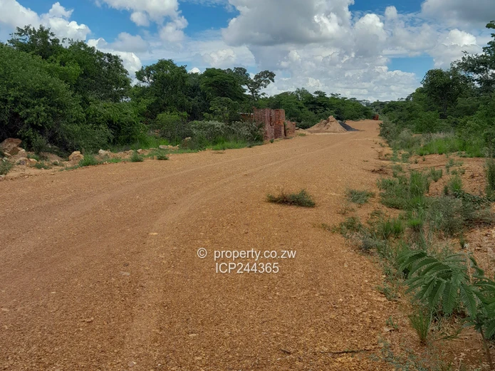 1181m² Low density residential stand for sale in Kadoma (Sole Mandate)