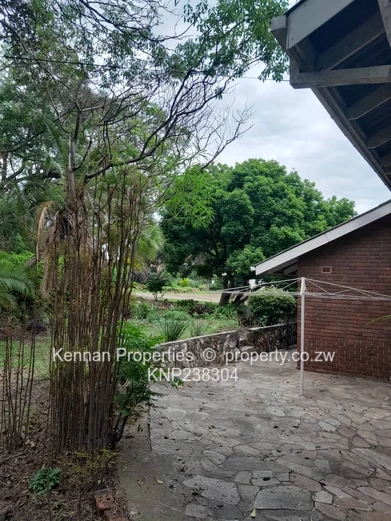 Cottage for Sale in a Well-established Retirement Complex