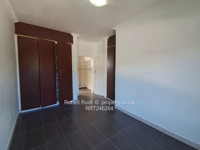 Spacious 3 bed duplex townhouse