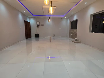 3 Bedroom Flat & Apartment