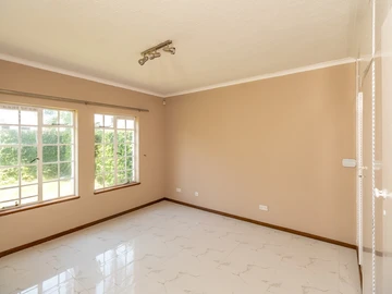 3 Bedroom Garden Flat