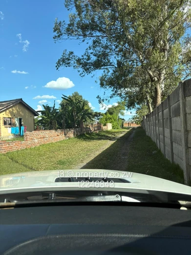 Hatfield 3-Bed Home on 4,865m² — Borehole & Big Yard
