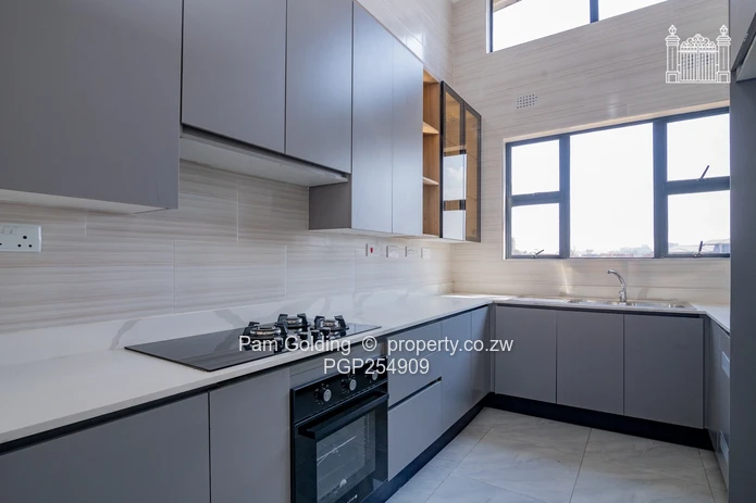 Newly Built Townhouse To Let – Pomona City