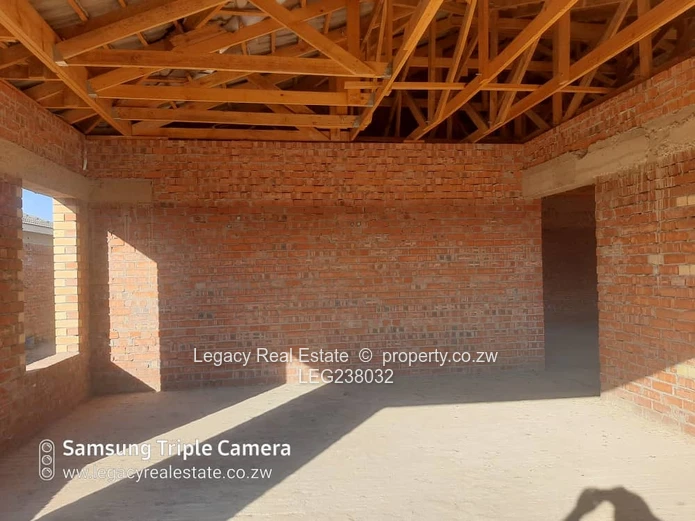 Exceptional  Value Townhouse ,Prime Incomplete Home in Secure Mabvazuva Estate