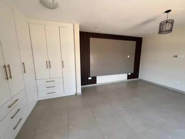 18 Unit Townhouse Complex