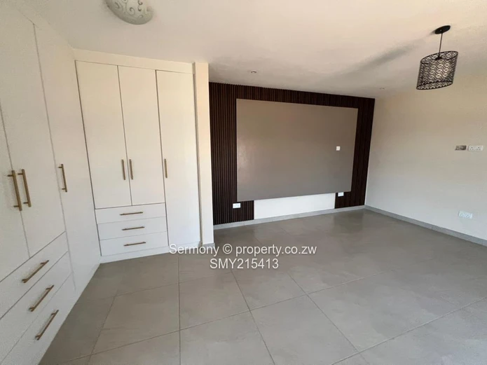 Luxurious 4-Bed Townhouse in Marlborough Up For Grabs 