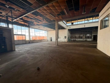 Warehouse & Factory