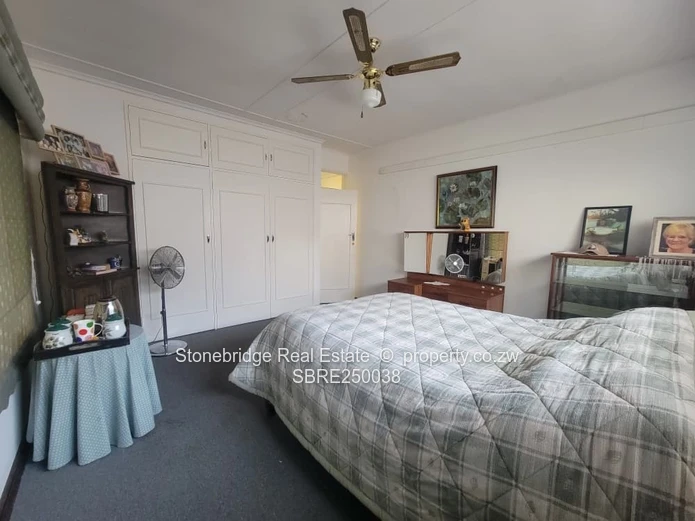 Beautiful 4 Bedroomed House in Hillside for sale