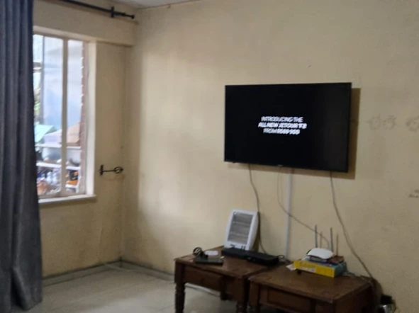 2 Bedroom Flat & Apartment