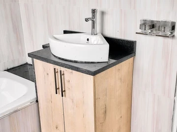 3 Bedroom Flat & Apartment