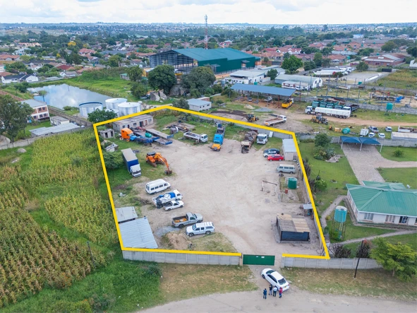 Commercial & Industrial Land
